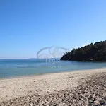 T2 Pour 4 Personnes Avec Grande Terrasse Et Pergola A 300m De Pramousquier - Le Lavandou
