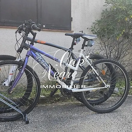 Apartamento 2 à 4 Personnes Avec Grande Terrasse Aménagée Et Pergola à 300m De La De Pramousquier - *